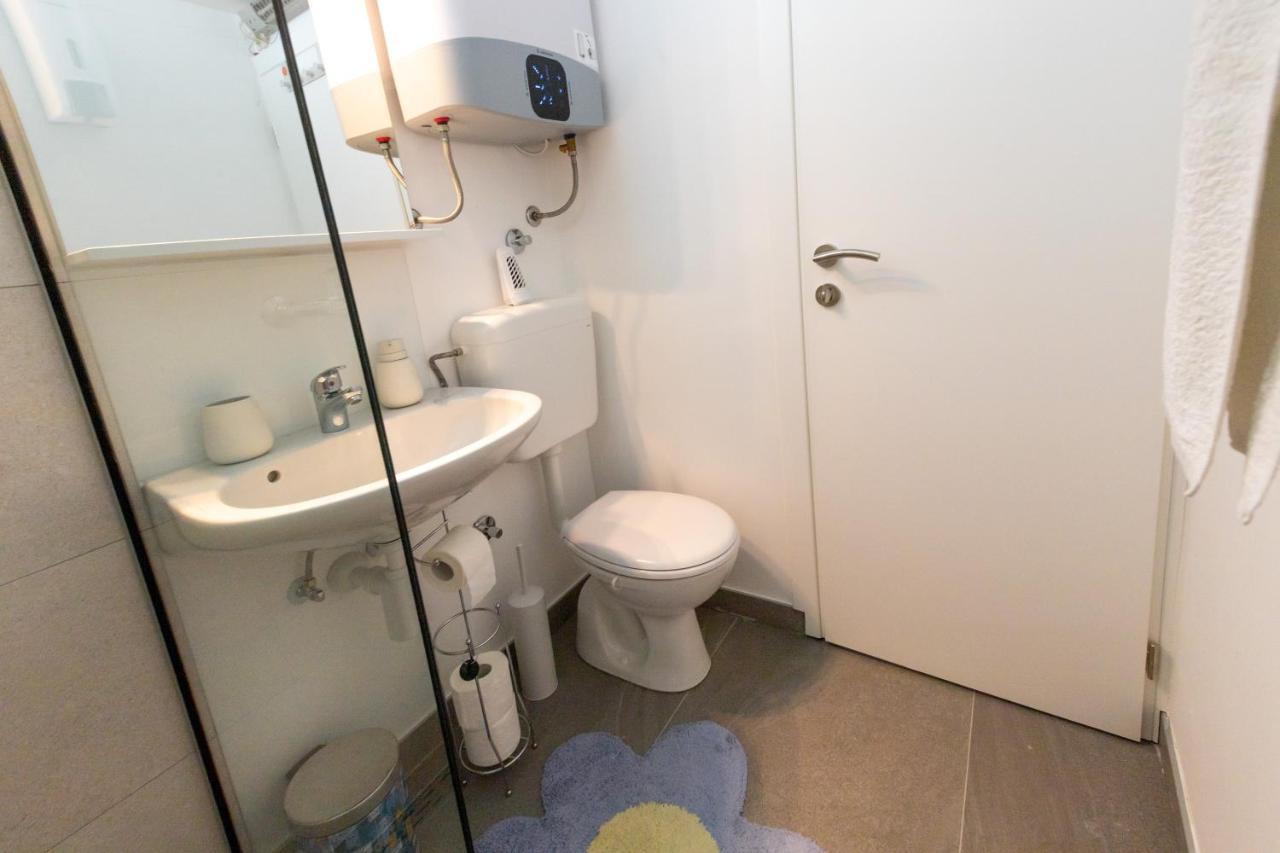 Self Check-In Apartment With Jacuzzi Мостар Екстер'єр фото