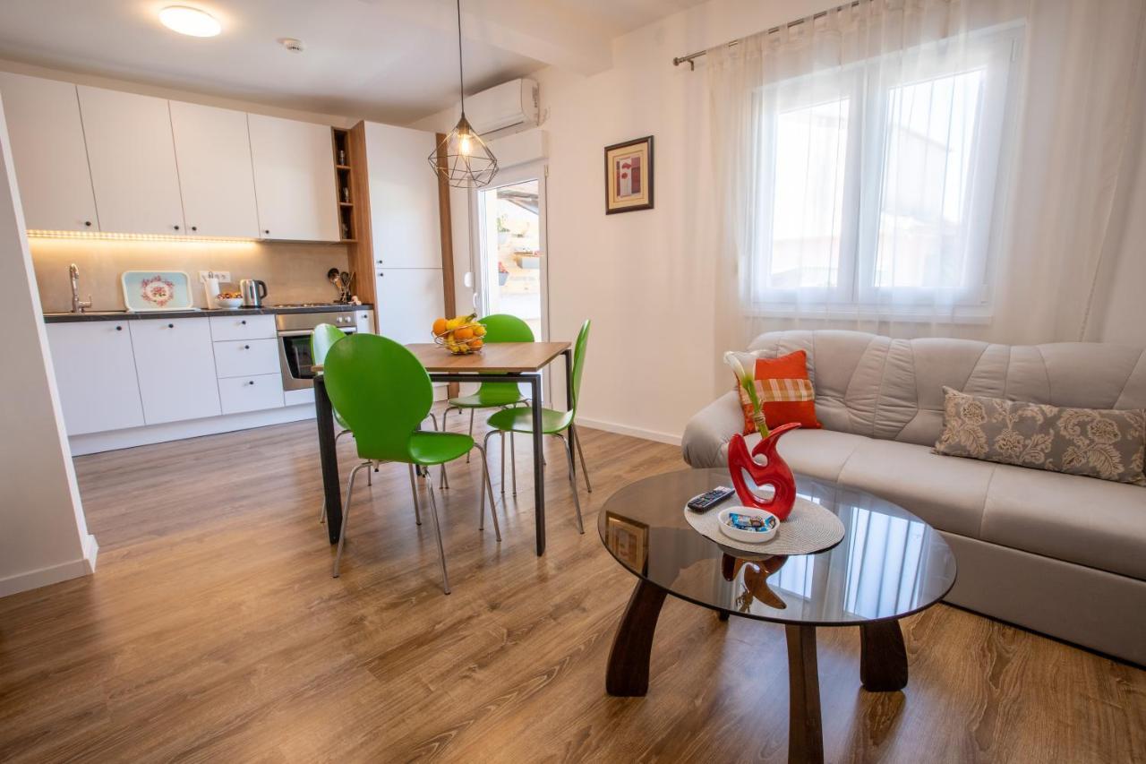 Self Check-In Apartment With Jacuzzi Мостар Екстер'єр фото