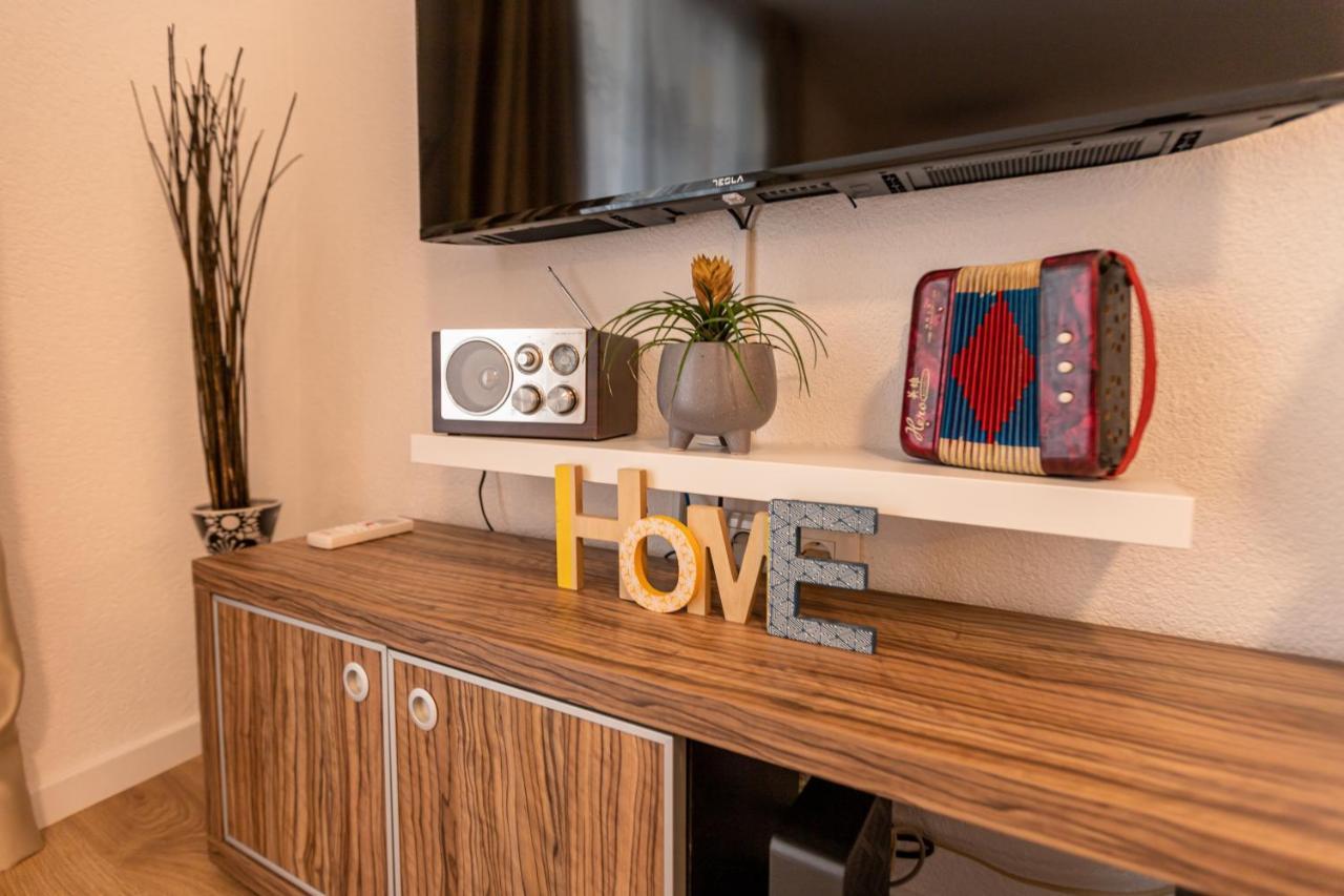 Self Check-In Apartment With Jacuzzi Мостар Екстер'єр фото