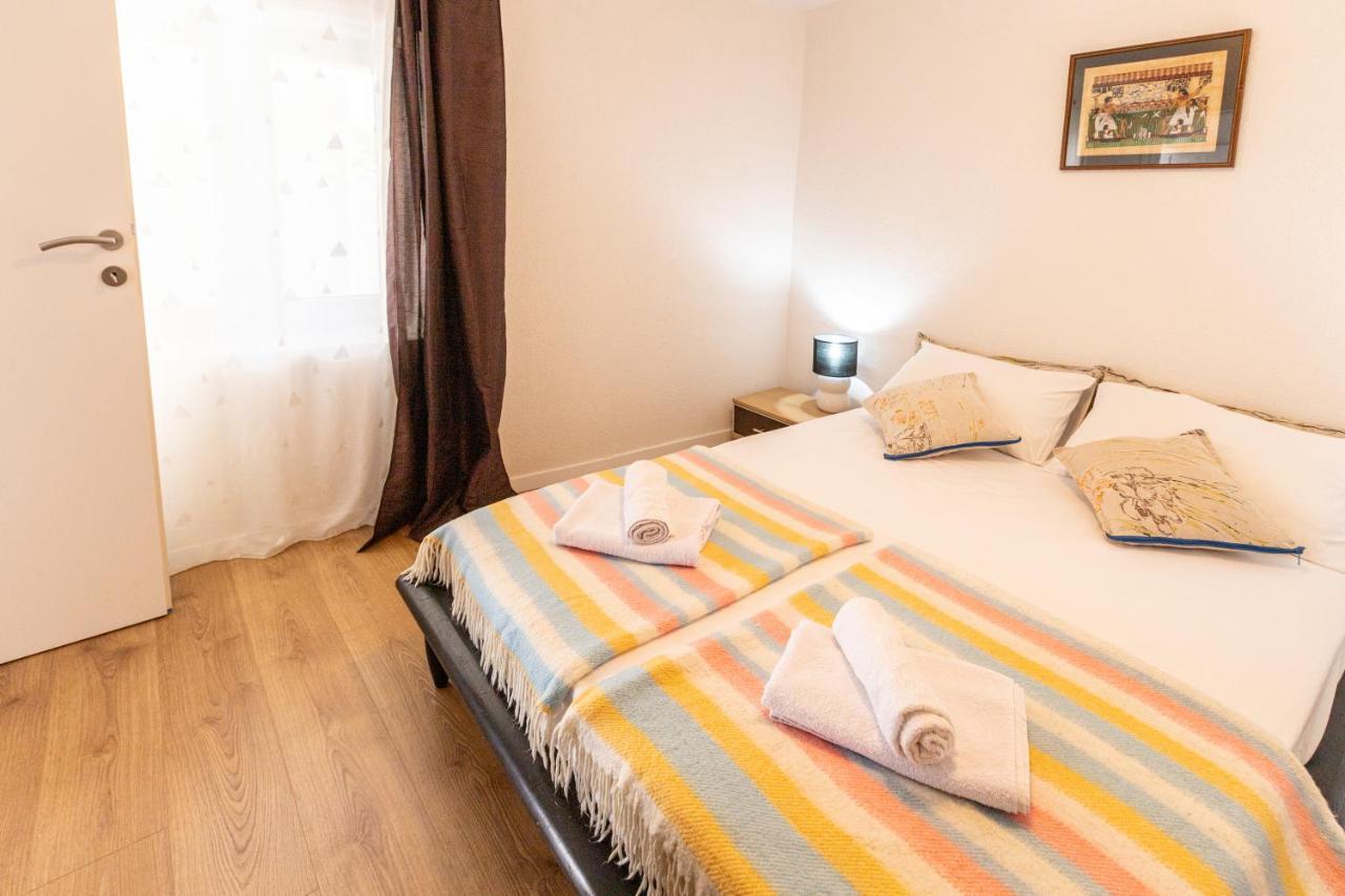 Self Check-In Apartment With Jacuzzi Мостар Екстер'єр фото