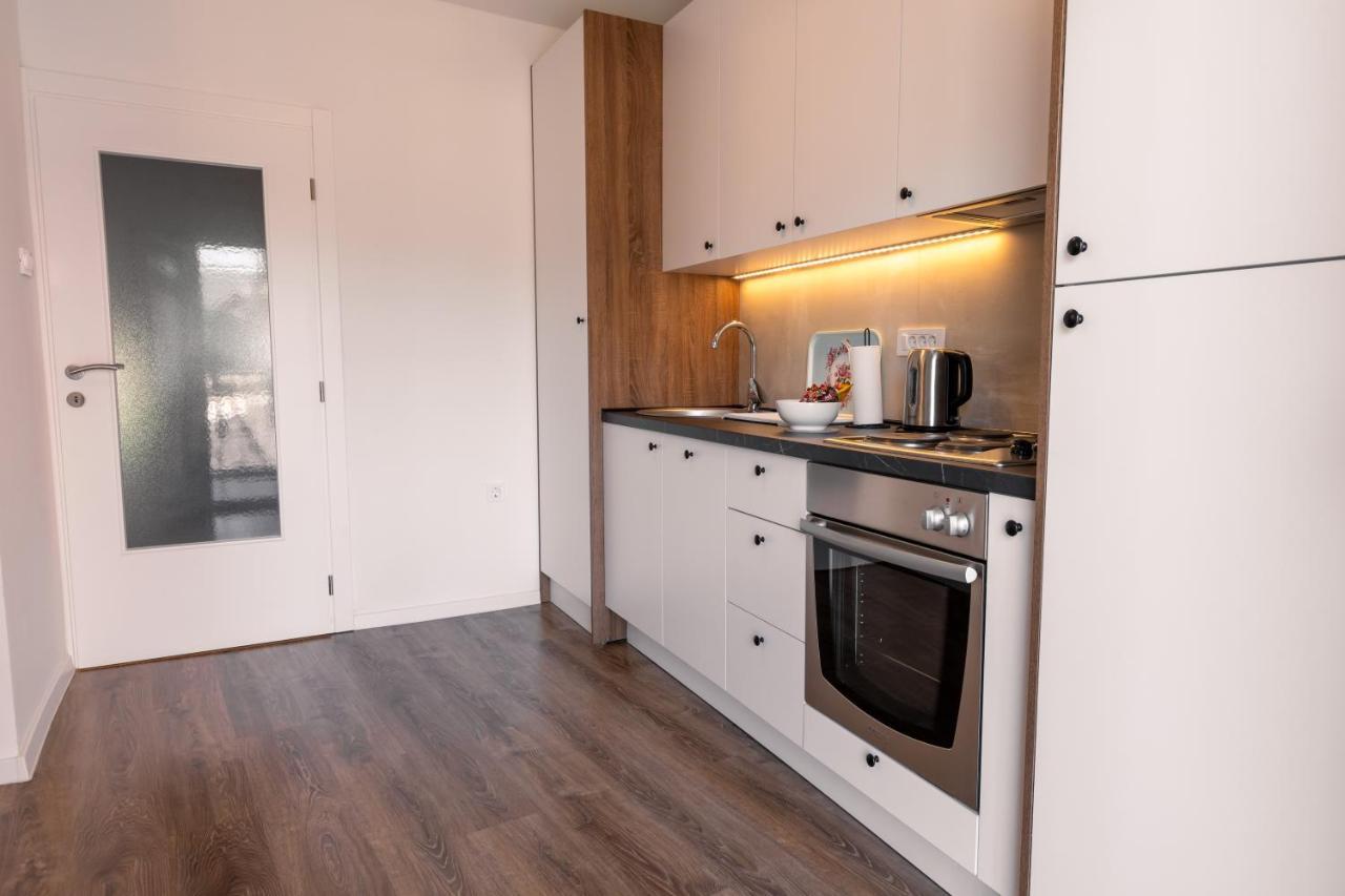 Self Check-In Apartment With Jacuzzi Мостар Екстер'єр фото